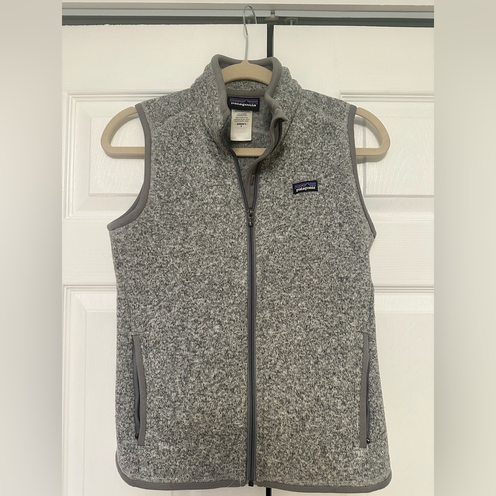 Woman’s  Patagonia Gray Fleece Vest size S